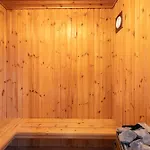 In With 4 Bedrooms, Sauna And Wifi Nyaraló