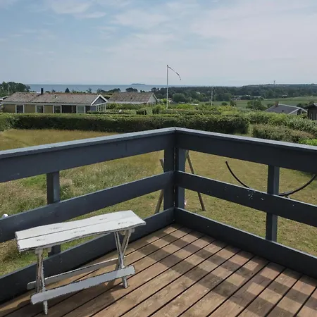 In With 4 Bedrooms, Sauna And Wifi Holiday home *