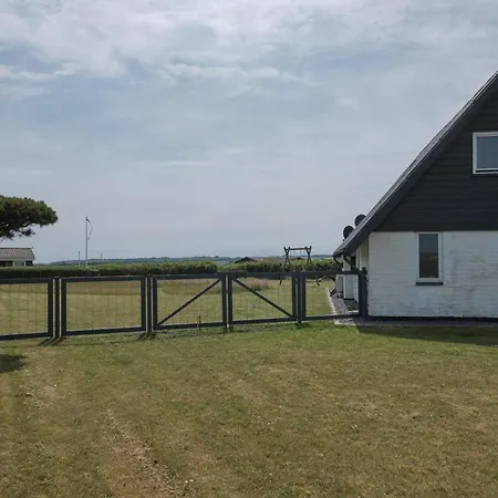 In With 4 Bedrooms, Sauna And Wifi Holiday home Ebeltoft